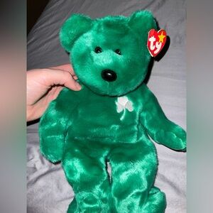 Ty Beanie Buddy Green “Erin” Bear Plush